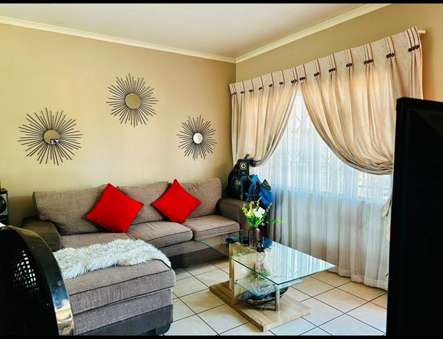 2 BEDROOM APARTMENT BLOCK FOR SALE IN LOWER BO-DORP